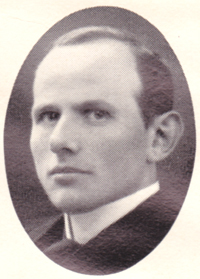 <b>...</b> søn af højskoleforstander, R, <b>Axel Axelsen</b> (20.6.1845 - 22.6.1926) og <b>...</b> - Axelsen-Drejer